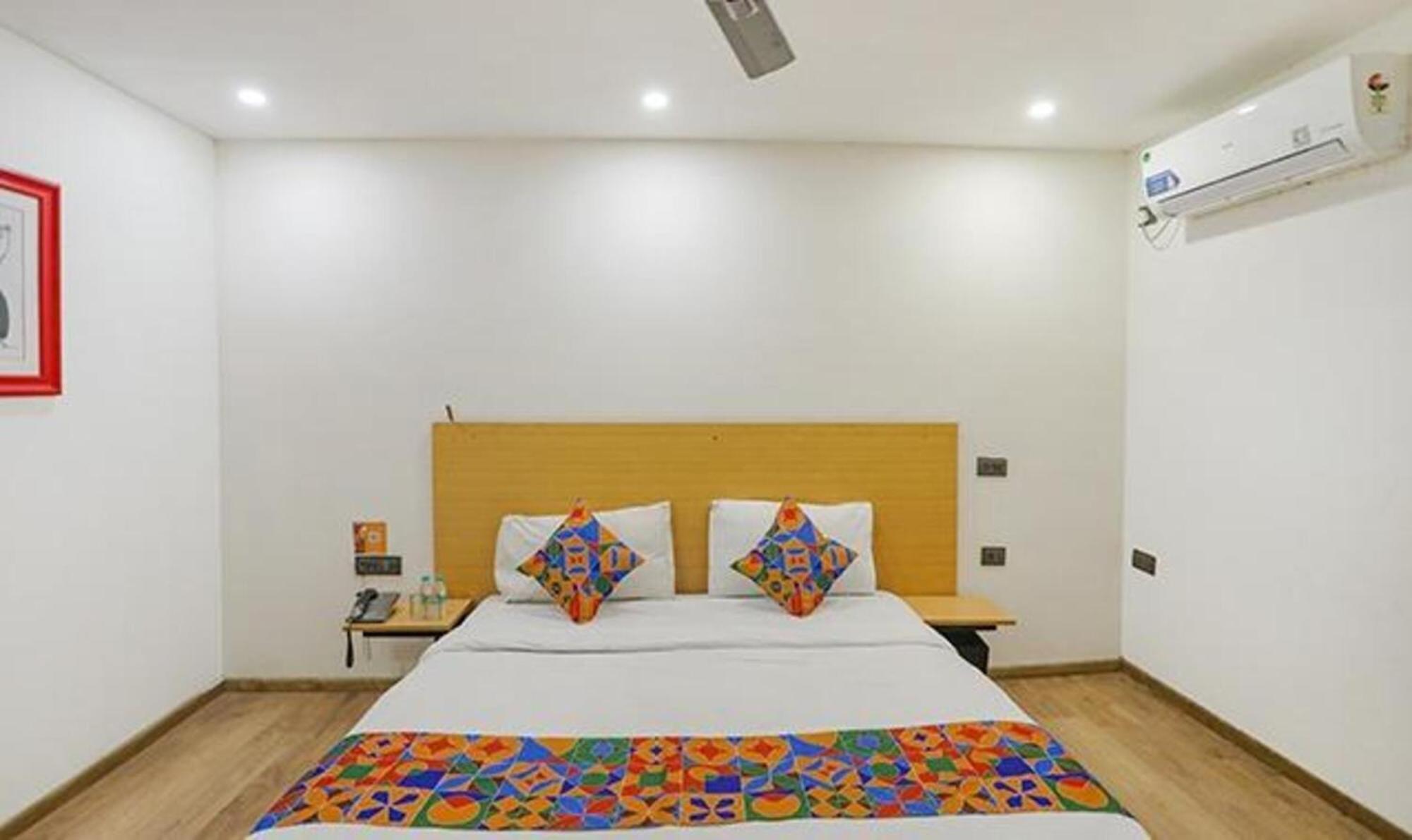 Fabhotel F9 Sector 58 Noida Kültér fotó
