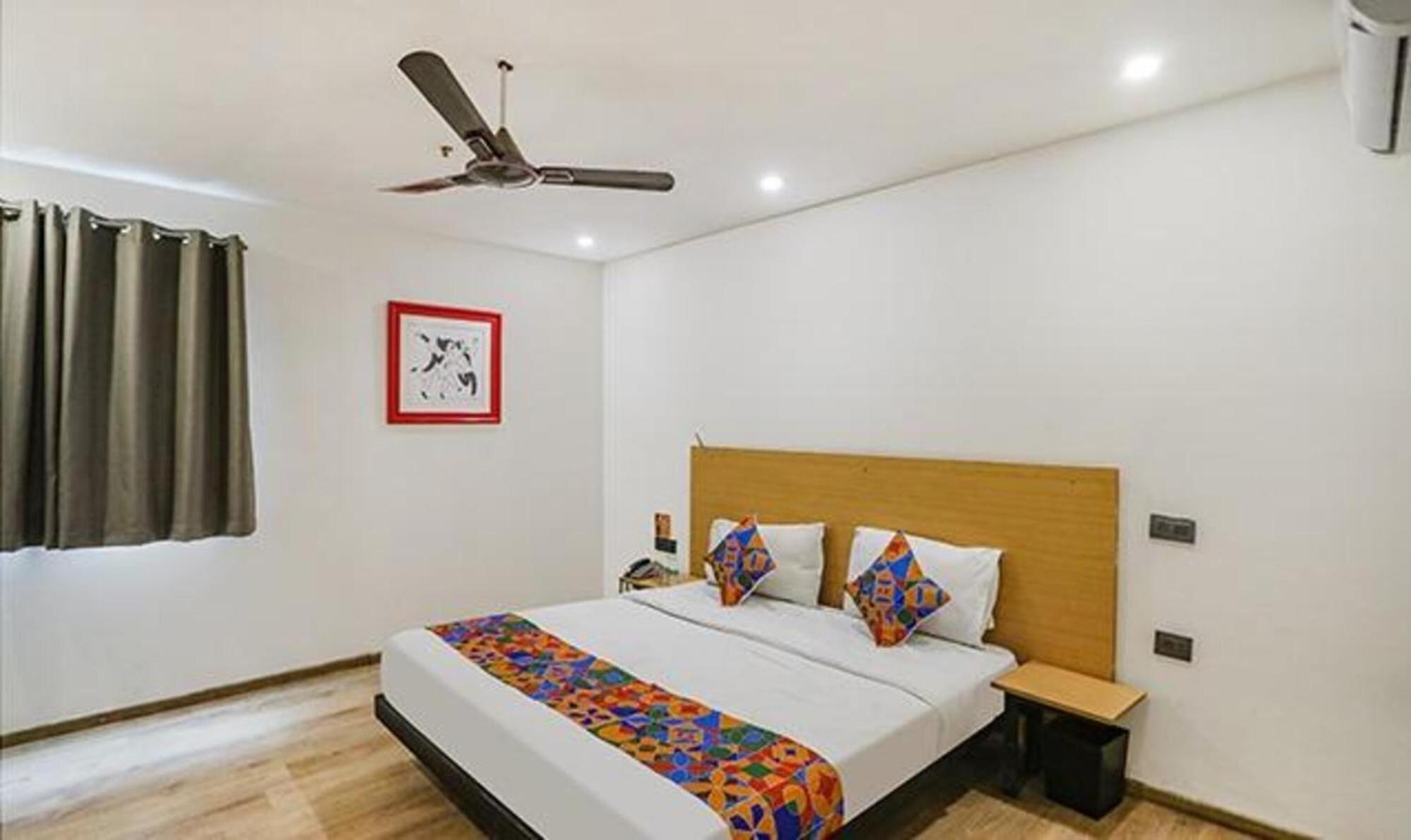 Fabhotel F9 Sector 58 Noida Kültér fotó